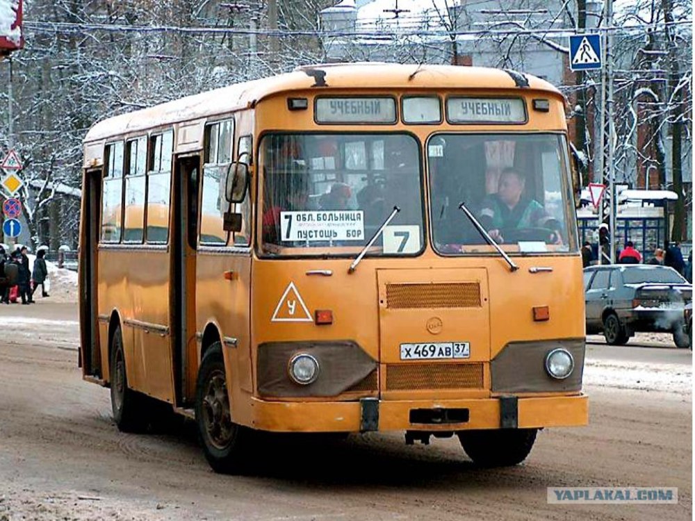 Фото автобуса 80. ЛИАЗ 677 учебный. ЛИАЗ 677 90е. ЛИАЗ 677 Иваново. ЛИАЗ 677 3107.