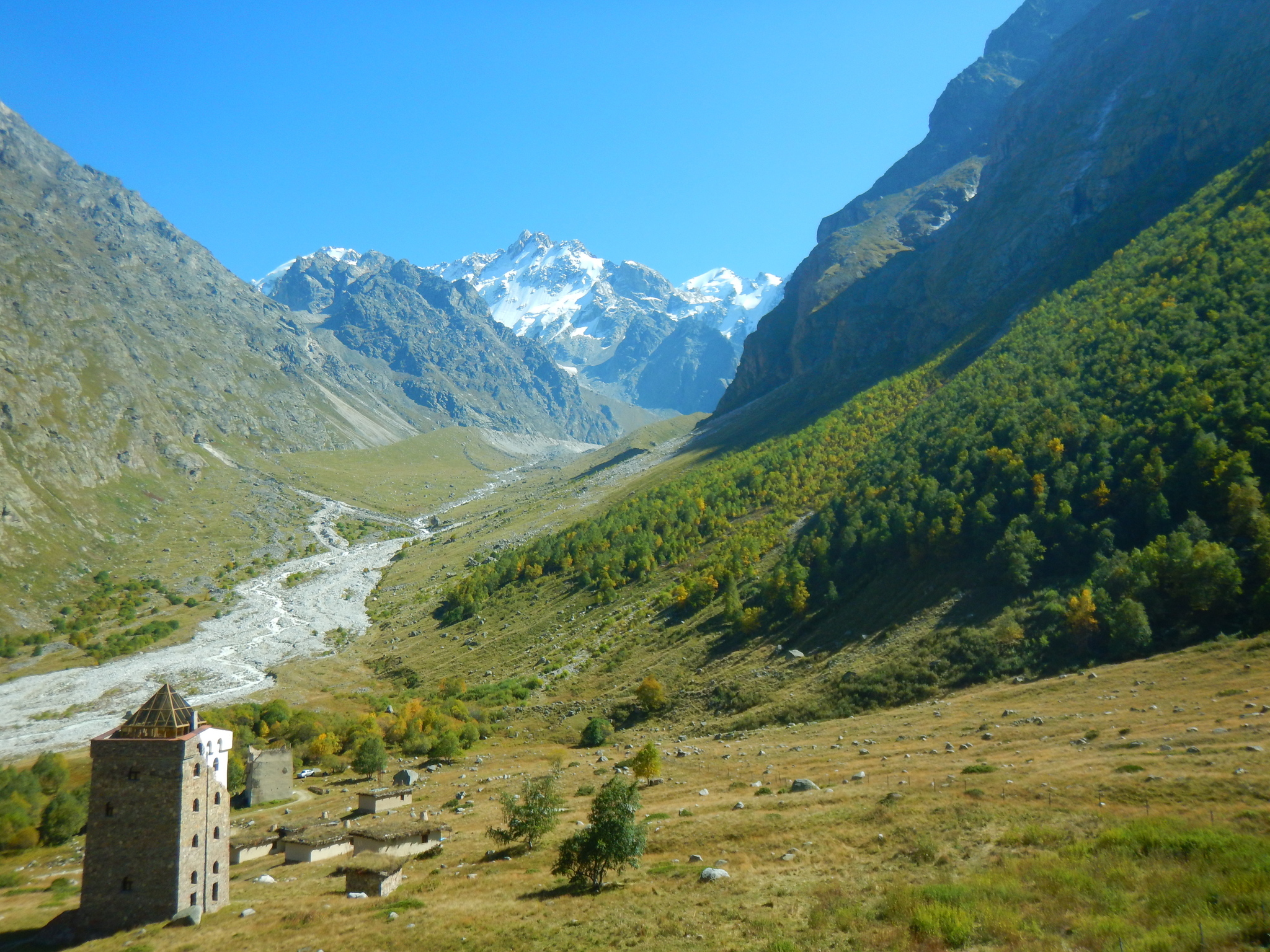 Безенги осень