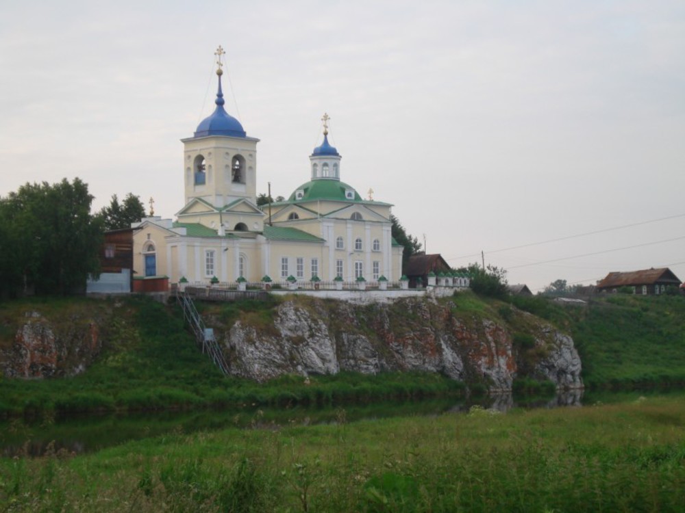 Церковь на реке Чусовая