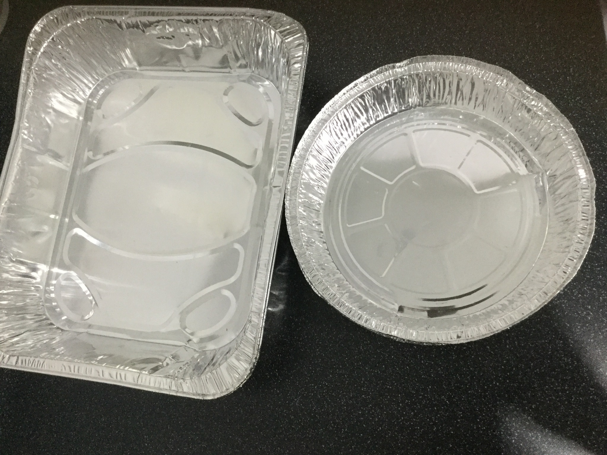 Формы одноразовые купить. Одноразовая посуда для жульена. Фольгированная посуда одноразовая. Одноразовая форма для запекания фикс. Форма для выпечки из фольги.