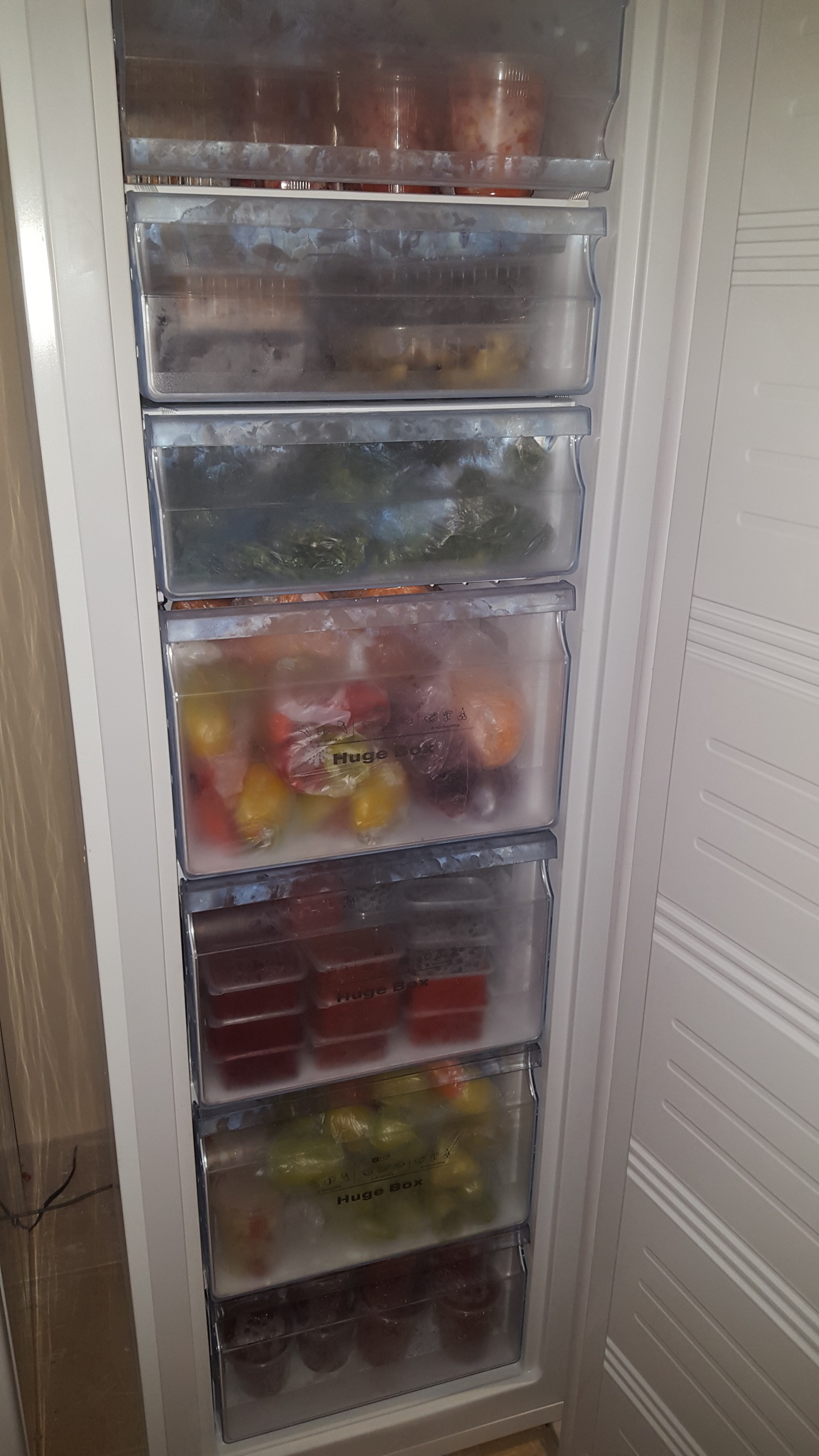 Замена стекла в холодильном шкафу