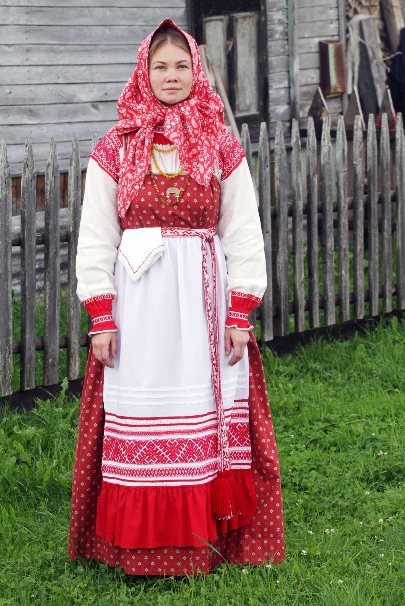 Русская одежда девушек
