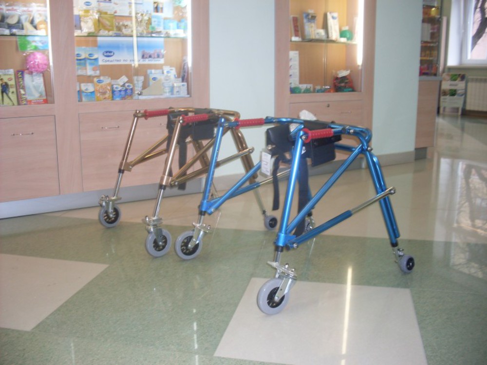 Реабилитация детей. Дети дцп тетрапарез. Люди с дцп. Помощь детям с дцп. Дцп фото.