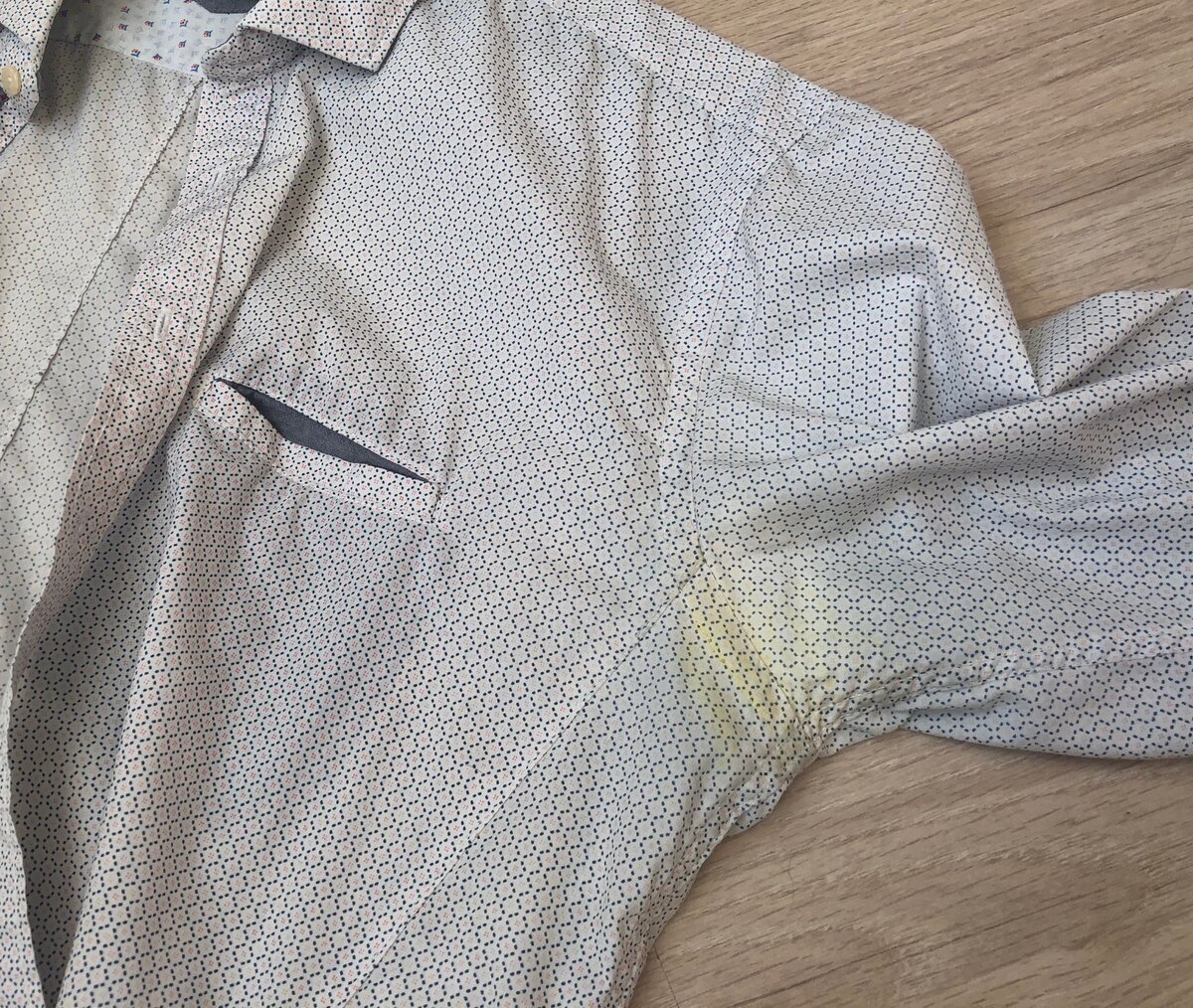 Пятно на рубашке