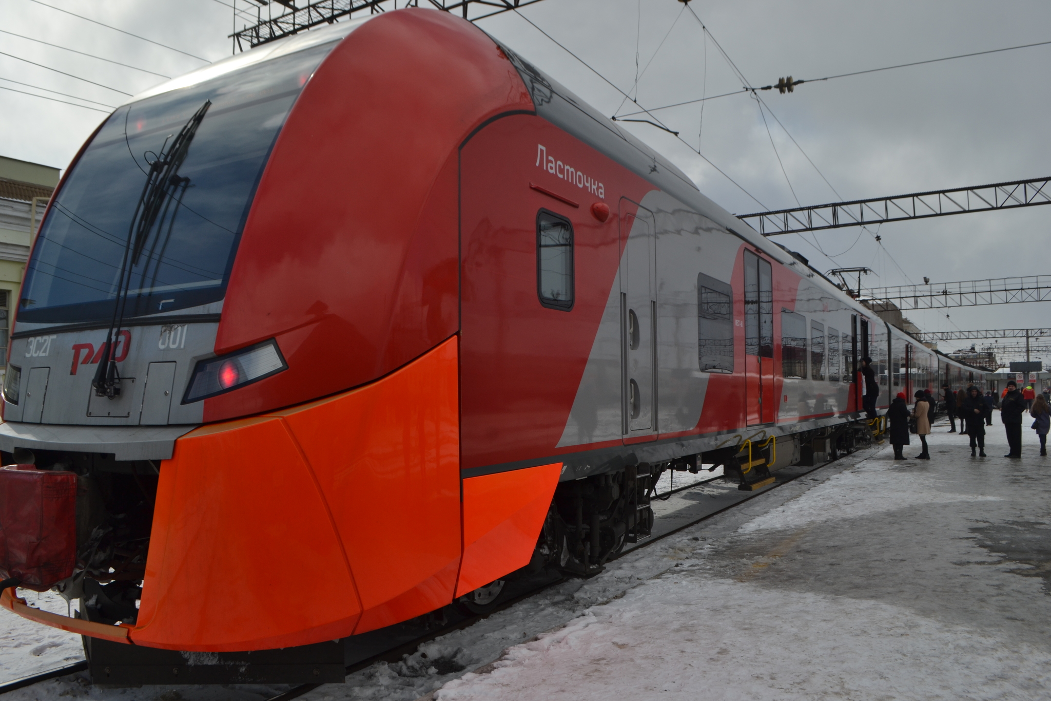 Ласточка екатеринбург пермь. Поезд Ласточка Тюмень Екатеринбург. Электропоезд Ласточка -- Тюмень. Богданович Екатеринбург Ласточка. Электричка Ласточка Екатеринбург Нижний Тагил.