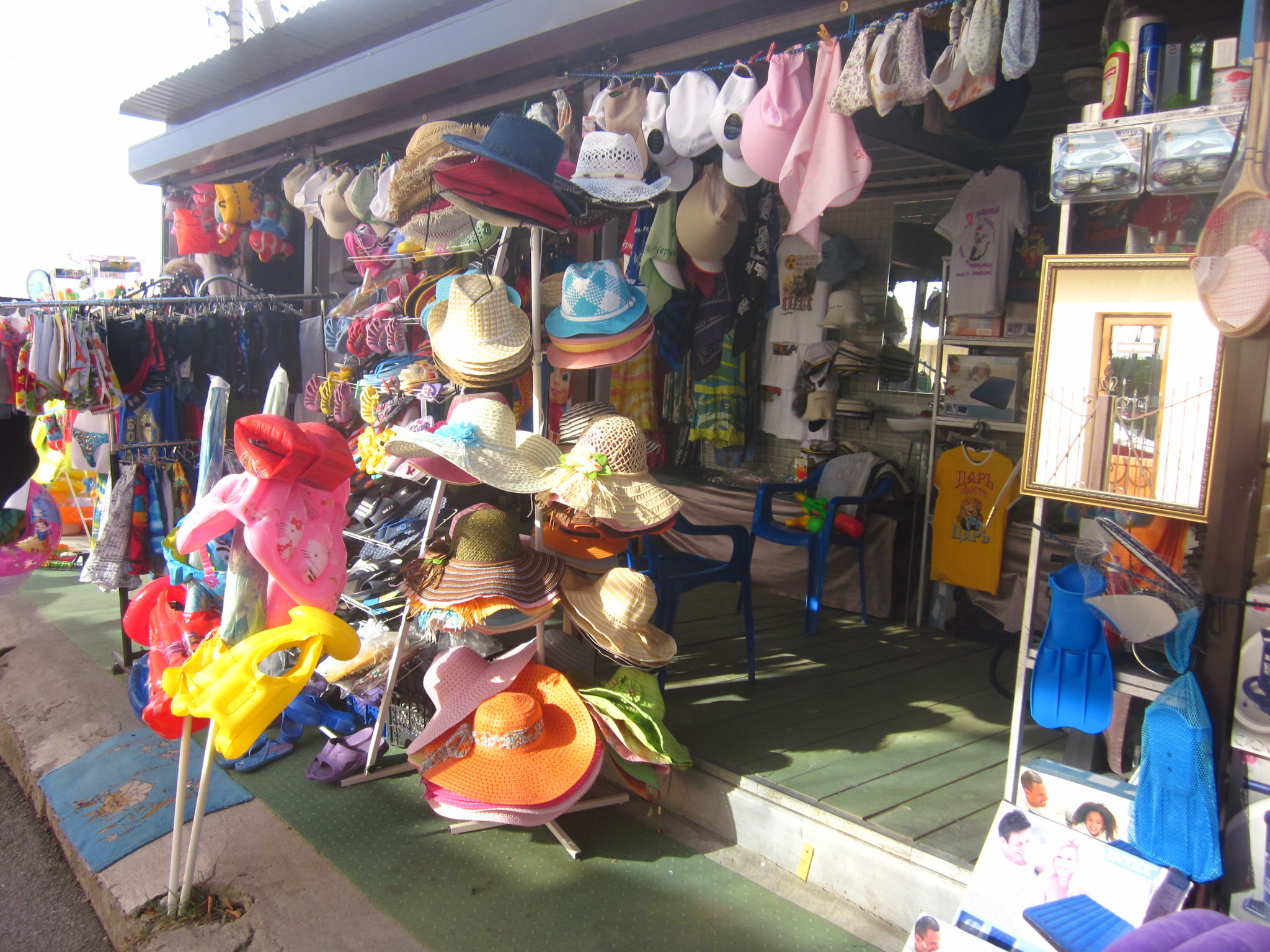 пляжные магазины cu. товар для магазина на пляже. пляжный магазин. магазинчик на пляже. пляжный магазинчик.