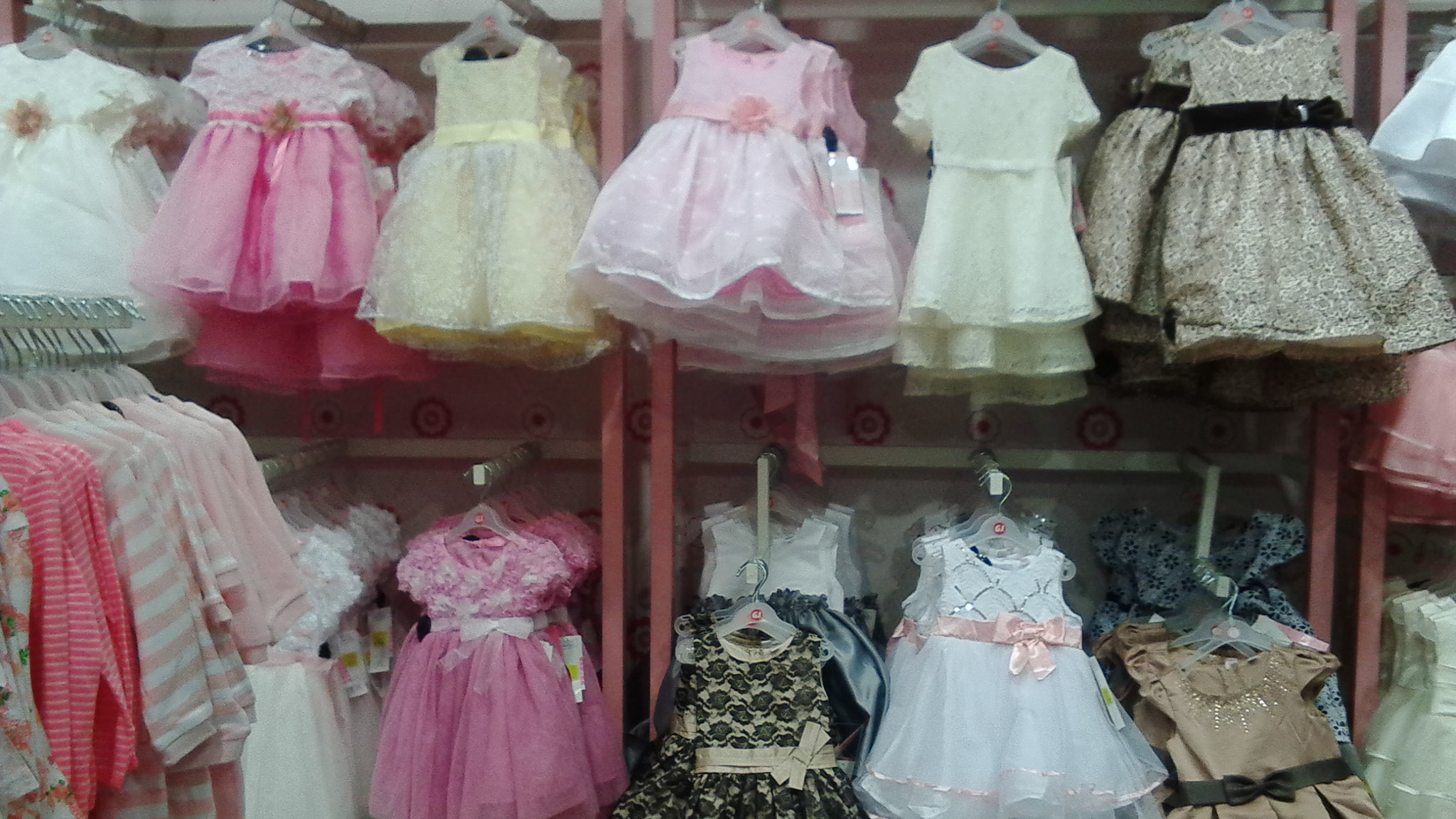 Магазины детских платьев