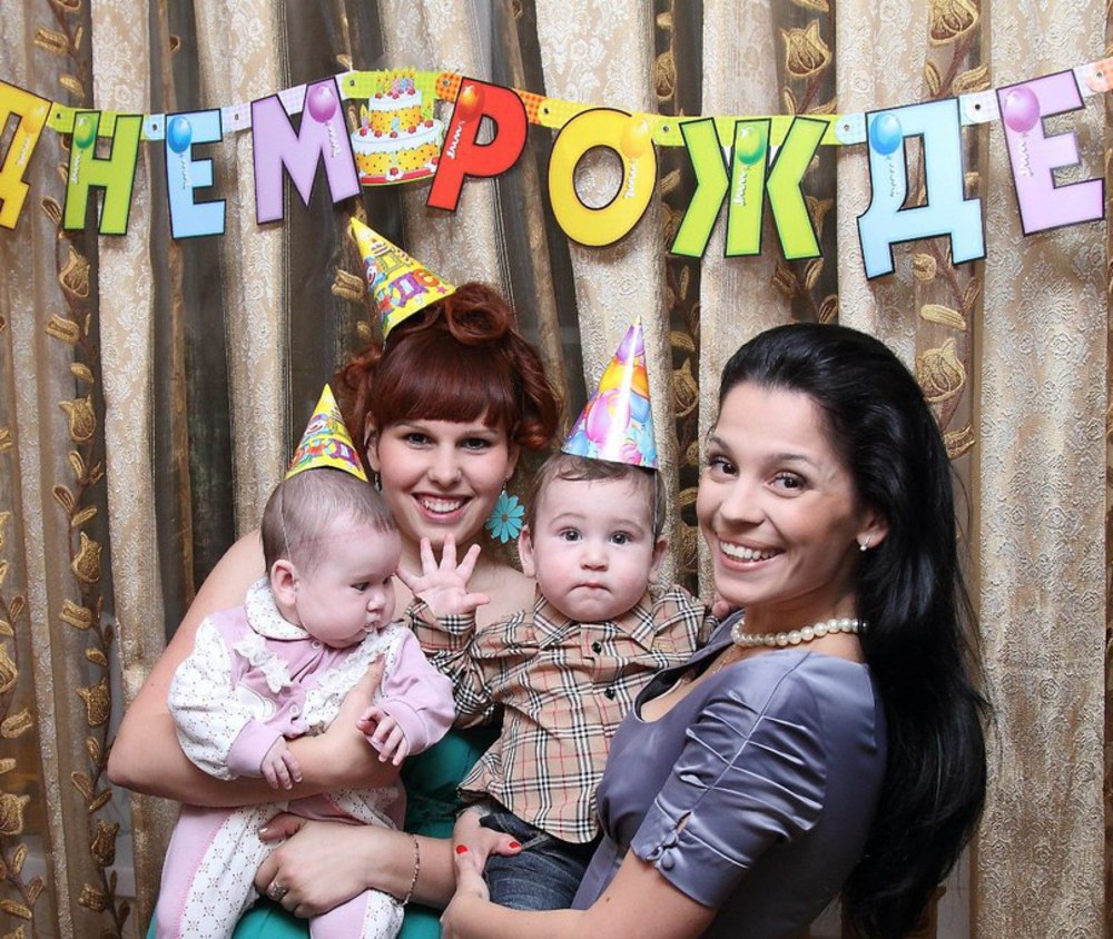 Юлия салибекова фото с детьми
